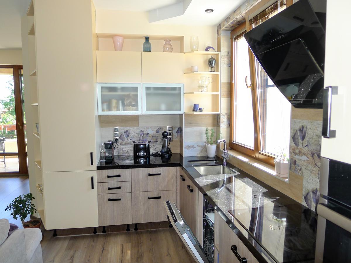 Sea Garden Lux Apartment Varna Bagian luar foto